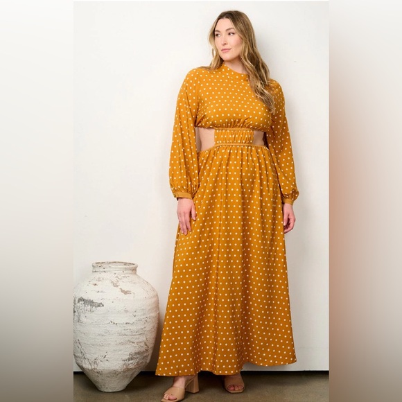 PLUS SIZE ONE LONG SLEEVE CUT OUT POLKA DOTS MAXI DRESS - Picture 3 of 3